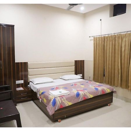 Rk Lodge Amritsar Exterior foto